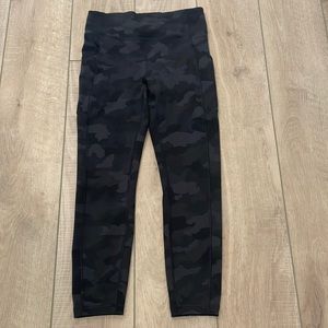 Lululemon camo legging, size 8.